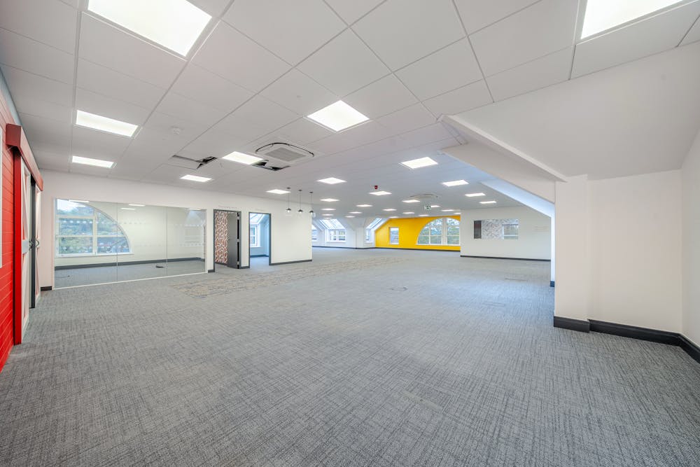 Trinity Court, Church Street, Rickmansworth, Office To Let - 1374908769048f8e9d86b.jpg