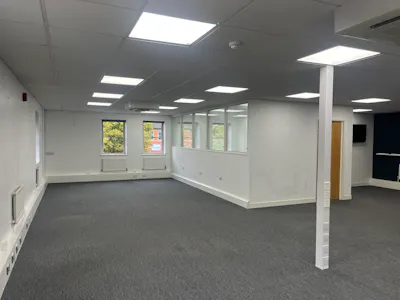 12 Gleneagles Court, Brighton Road, Crawley, Office To Let - IMG_1450.JPG