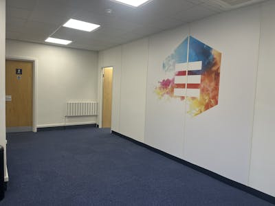 Trenchard House, High Wycombe, Office To Let - 20260211_092643550_iOS.jpg