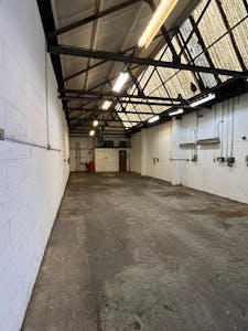 Lake Business Centre, London, Industrial / Warehouse To Let - IMG_2221.jpeg