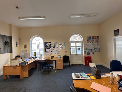 182 Bridport Road, Dorchester, Office / Retail To Let - IMG_2310.JPG