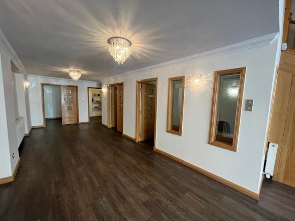 644 Alexandra Parade, Glasgow, Retail To Let - PHOTO20230531070621 7.jpg