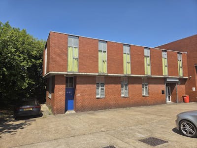 Airbourne Industrial Estate, Leigh-On-Sea, Office To Let - IMG20250613WA0021.jpg