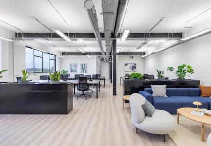 Power Road Studios, Chiswick, Office To Let - 169d33564609aca2e34622353a9afc03-kwv-4829.jpg