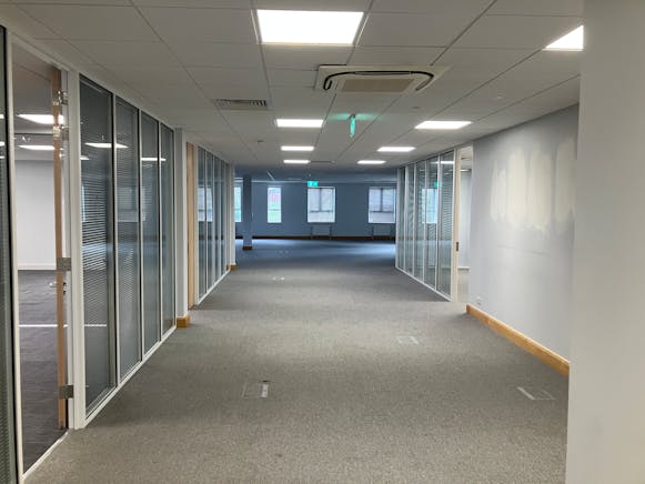 Unit B1, Chippenham, Office To Let - IMG_2141.JPG