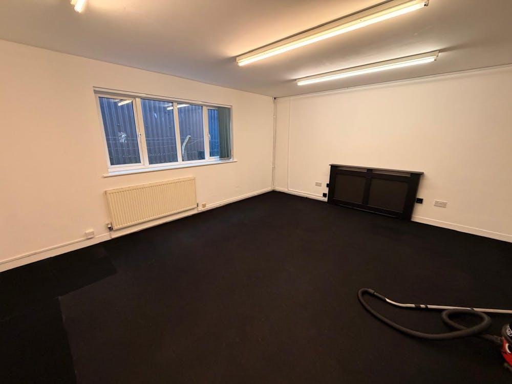 Unit 7-8 Fleethall Road - WhatsApp Image 20251217 at 150751.jpeg