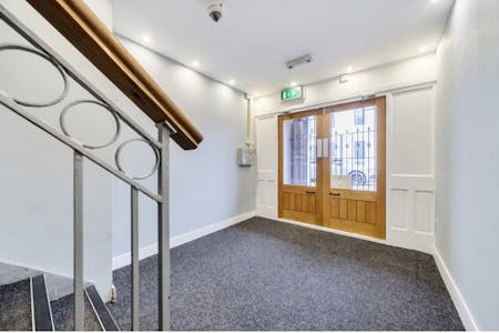 86B Southgate, Sleaford, Retail To Let - ent.png