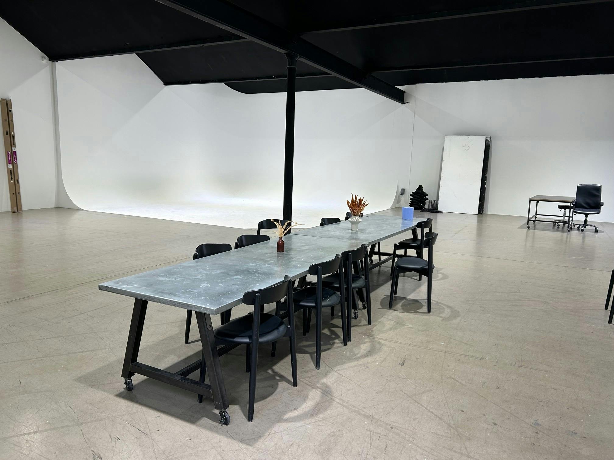 Industrial Unit in Tottenham - photo 4