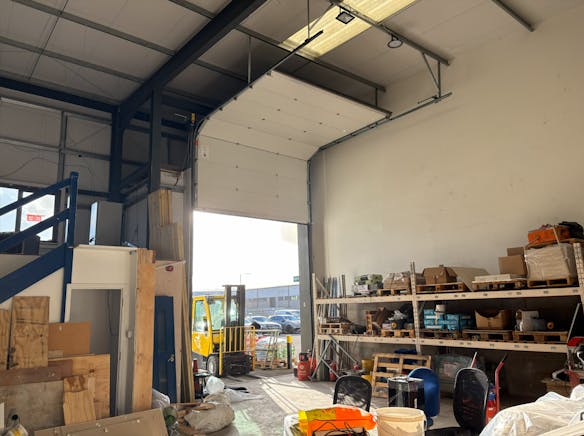 4 Abbey Point, Waltham Abbey To Let - 2 Abbeypoint.png