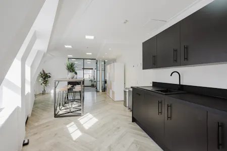 55 Blandford Street, London, Office To Let - victor-harris-55-blandford-street-and-1-old-queen-street-55-blandford-street-office-floor-4-v1-026-highres.jpg