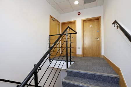 4-7 Teal Court, Anglo Office Park, Amersham, E (Commercial / Business / Service) / Investment / Office For Sale - Unit 4 Anglo Office Pk fpz178699 12.jpg