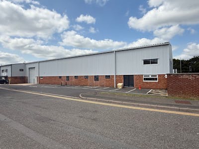 Unit 4 Hawksworth Trading Estate, Wyndham Road, Swindon, Industrial / Warehouse To Let - External 003.jpg