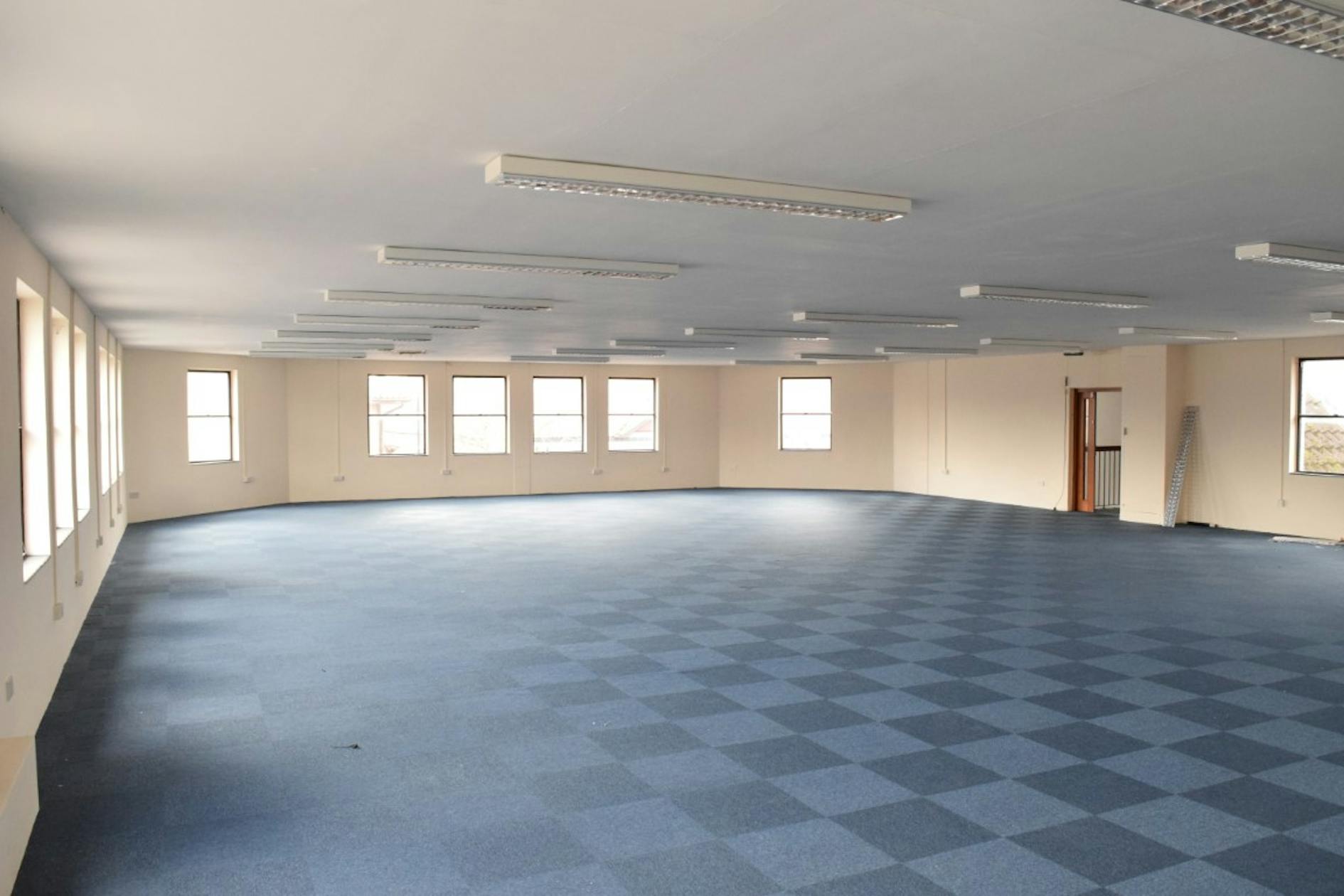 Unit 20a & 20b, Market Place, Mildenhall, Office To Let - DSC_0314 Medium.JPG