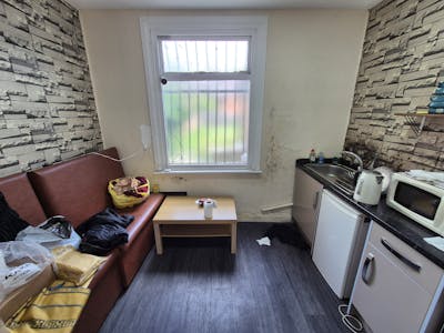 412 Manchester Road, Stockport, Investment For Sale - 20250704_123101.jpg