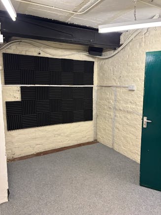 Unit 20, Leighcliff Buildings, Leigh-on-Sea, Leisure / Office To Let - IMG_1879.jpeg