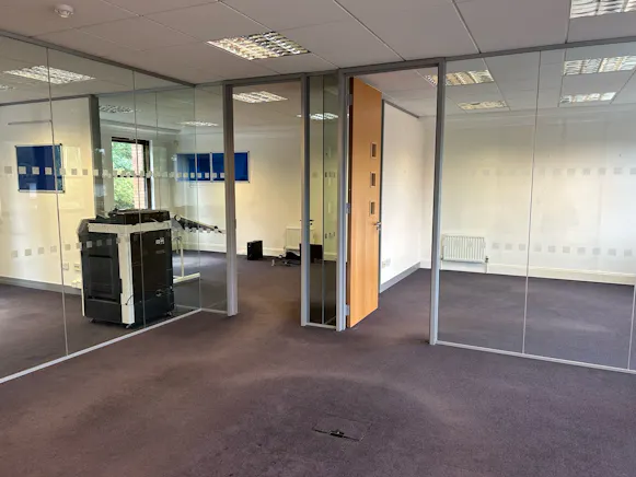 Unit 3, Cheapside Court, Ascot, Offices To Let - 16.jpg