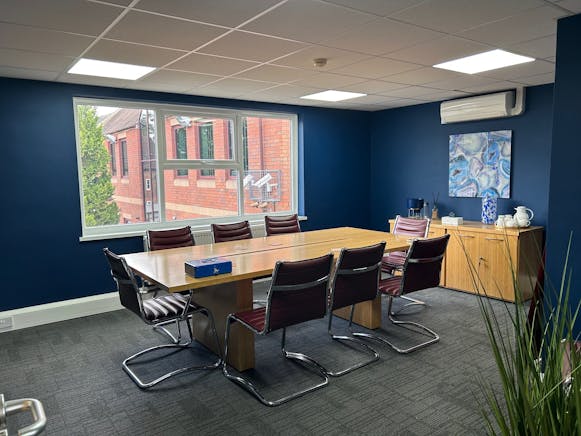 33 High Street, Ascot, Offices / Retail For Sale - 34.jpg
