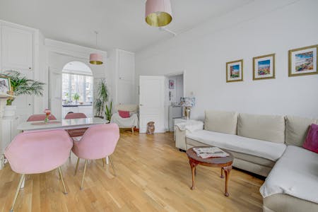 Girdlers Road, London, Residential Flat To Let - Living Room