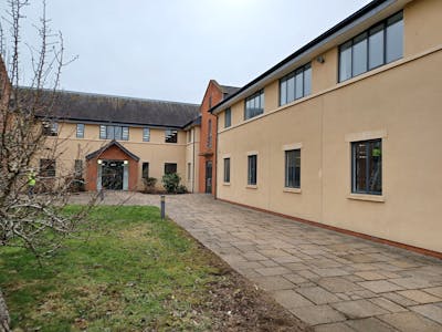 Unit 9 Lancaster Place, Copse Farm Business Park, Swindon, Office To Let / For Sale - 20230315_103101.jpg