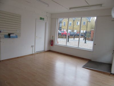 Units 1-3 & 5-7, Rochford, Office / Retail For Sale - Roche Close 0612 2.JPG