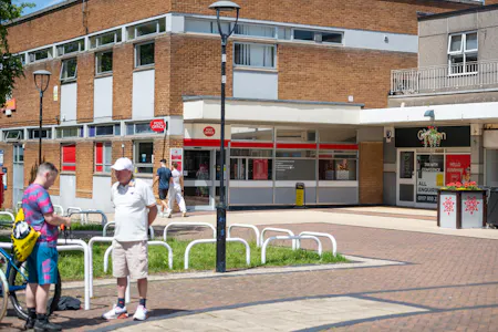 7 South Parade, Yate, Retail / Shopping Centre Unit To Let - South Parade (Post Office).jpg