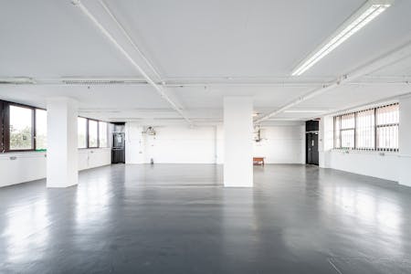 Unit 55 Regent Studios, 8 Andrews Road, London, Office To Let - Regent Studios 55  Low Res 6.jpg