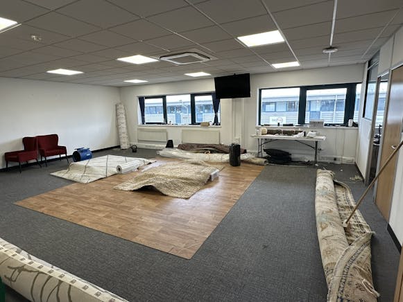 Unit 12 Oliver Business Park, Park Royal, Industrial / Offices To Let / For Sale - IMG_3896.JPEG