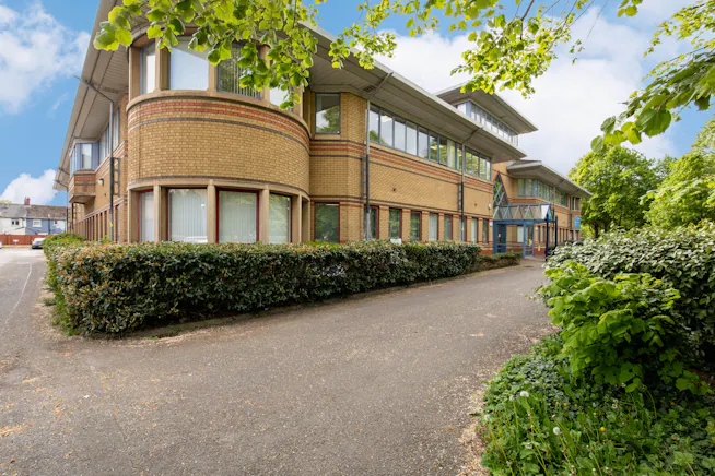 Alexandra Gate Business Centre, Cardiff, Offices To Let - 55236879708_0195e4b719_o.jpg