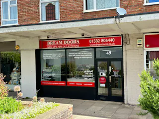 49 Lowther Road, Dunstable, Retail To Let - 20260610_090738598_iOS.jpg