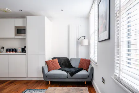 Flat 5 - 54a Artillery Lane, London, Residential For Sale - Artillery Ln 54a F5 - 8.jpg