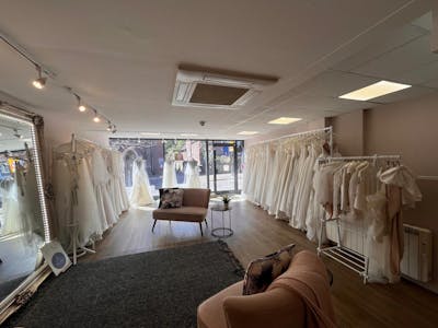 90 High Street, Tring, E (Commercial / Business / Service) / Retail To Let - WhatsApp Image 20250717 at 145428_f6acea1a.jpg