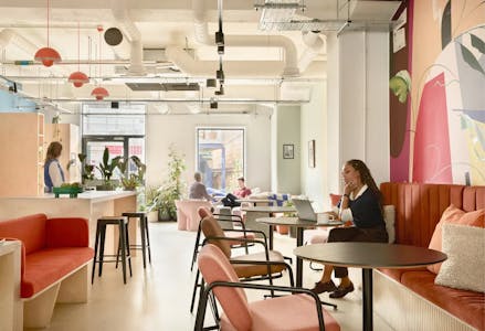 18 Crucifix Ln (Office 3.8), London, Office / Serviced Office To Let - 697ba145c9a29e8e52b23192_693045a999612bce19af9c87_Runway20London20break20space.jpg