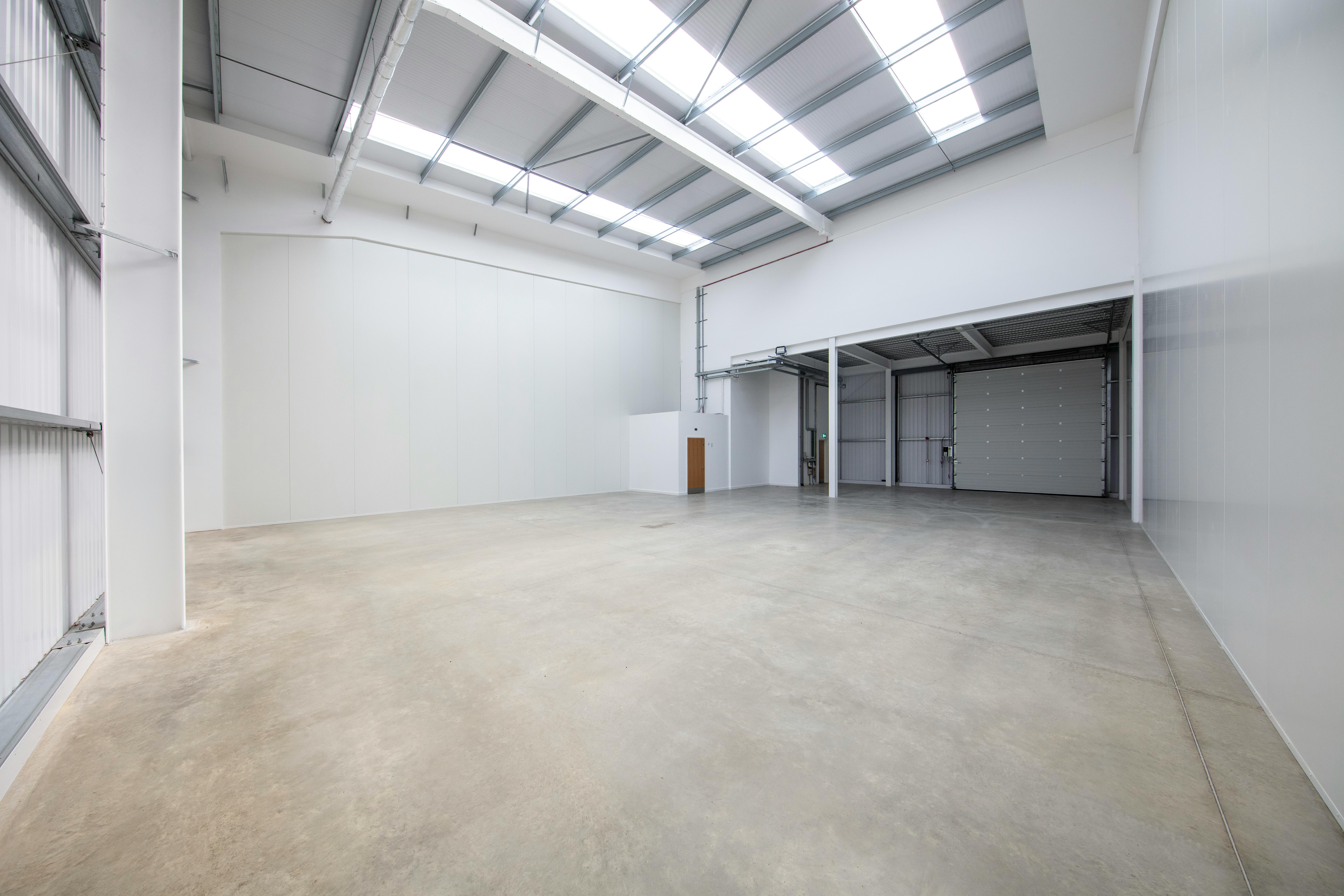 Industrial Unit in Wimborne - photo 4