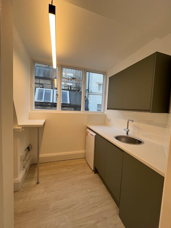 9-10 Gees Court, London, Office To Let - IMG_7651.JPG