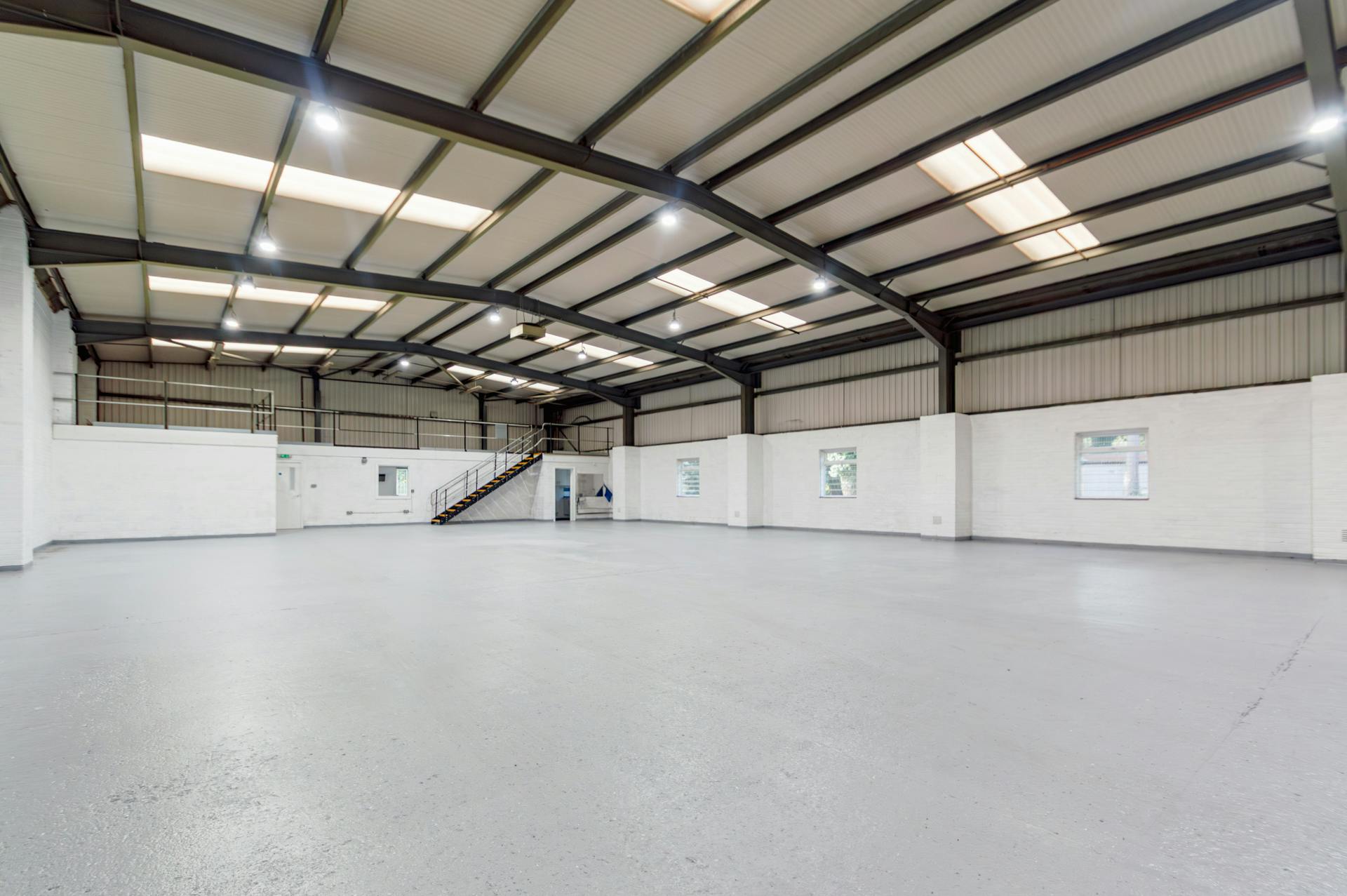 Industrial Unit in Poole - photo 2