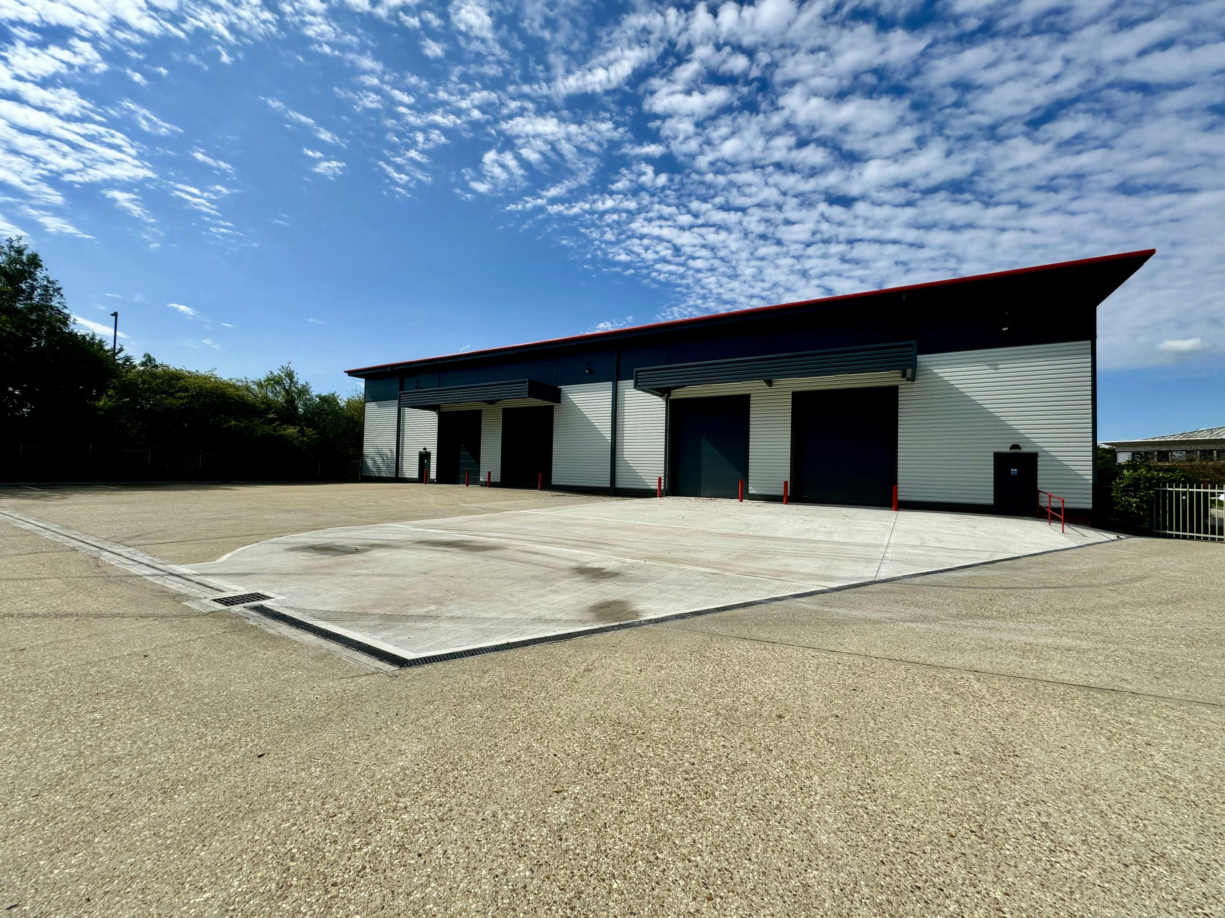 Aero 40, Farnborough, Industrial / Warehouse To Let - IMG_1186.jpeg