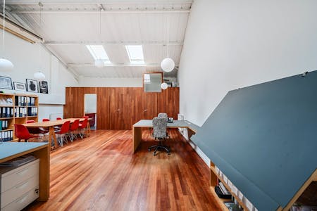 Studio 5 The Hangar, London, Office To Let - 1384079136924ff4f282d4.jpg