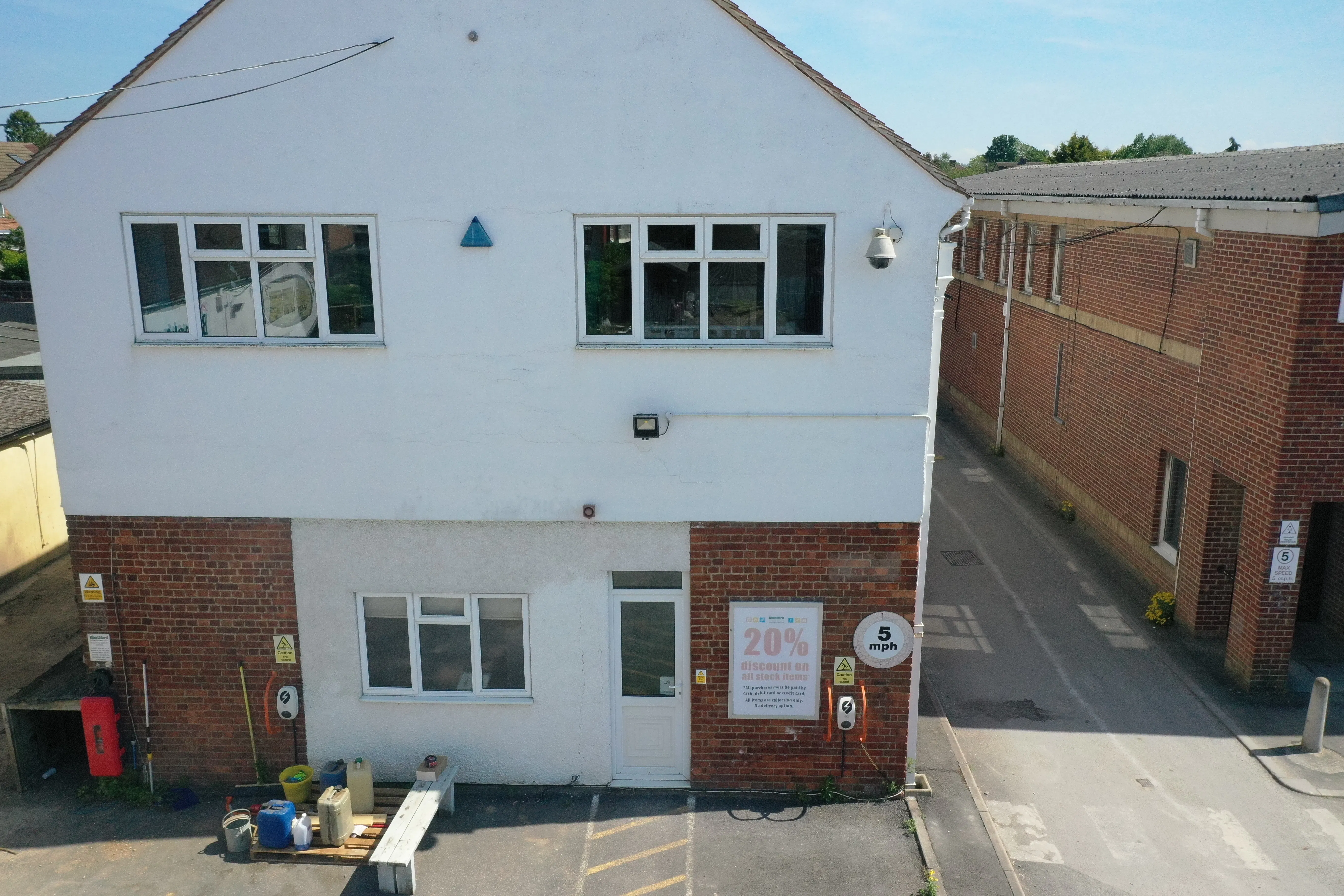 59 Windmill Road, Oxford, Industrial To Let - DJI_0428.JPG