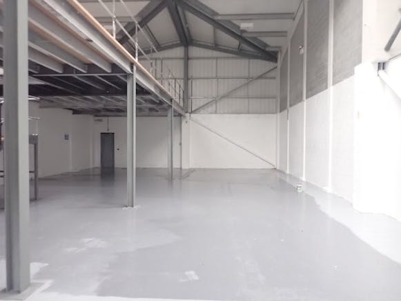 4 Orbital Business Centre, Waltham Abbey, Industrial To Let - P1250041.JPG