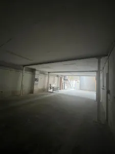 Unit 6, Hayes, Industrial To Let - 20260817_162727000_iOS 1.jpg