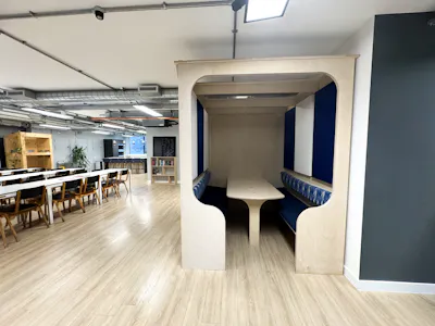 Friars Yard, 160 Blackfriars Road, London, Managed Office Lease Assignment - 20260219_095458444_iOS.jpg