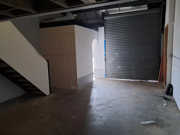 Unit 30, Longshot Industrial Estate, Bracknell, Industrial To Let - 1000001809.jpg