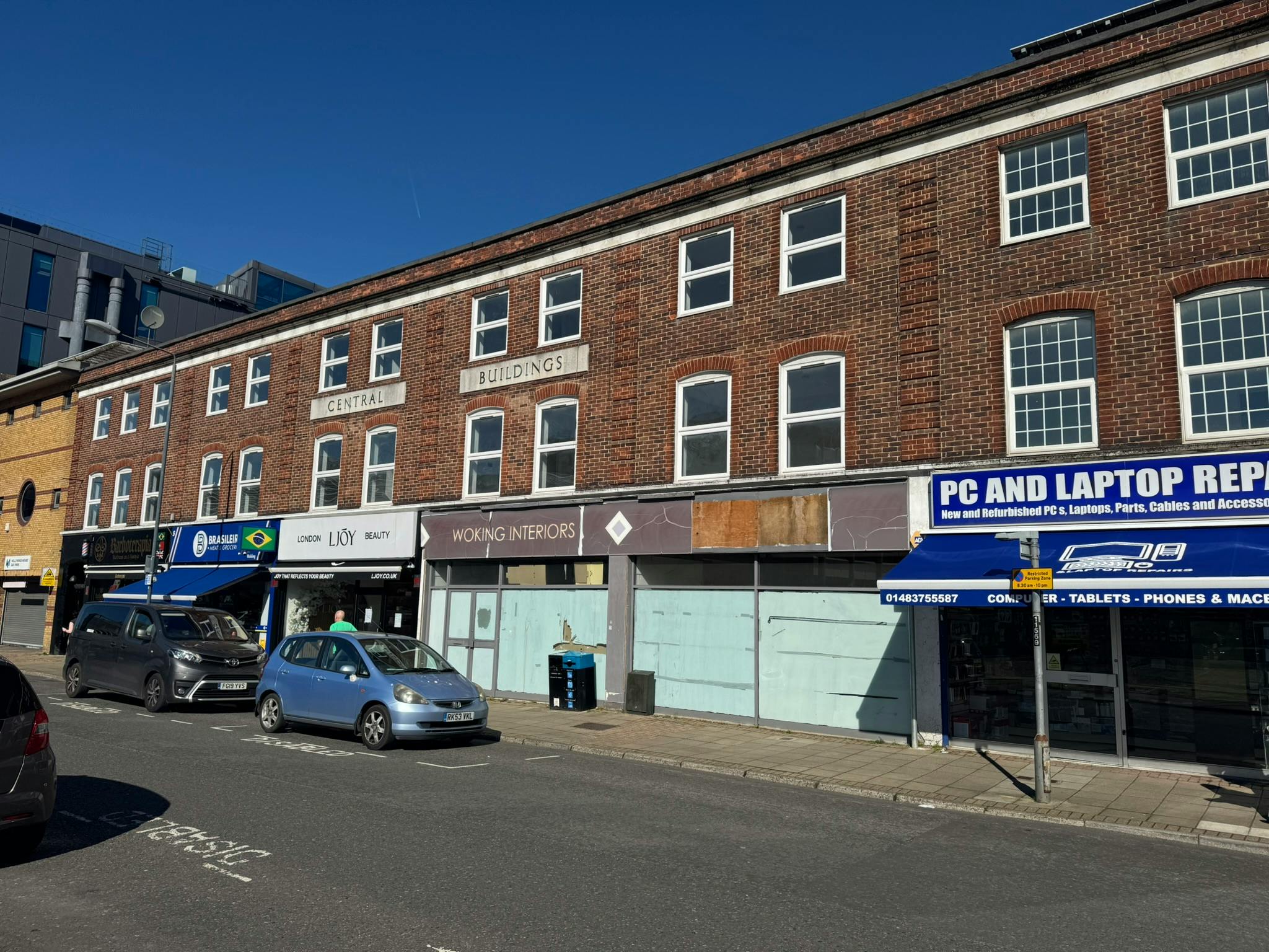 Retail/Shop in Woking - photo 4