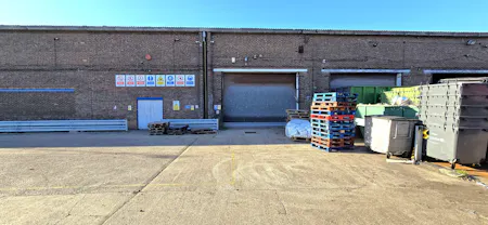 Unit 3 & Unit 5, Lancing Business Park, Lancing, Industrial To Let - 20251121_132929(0) - Edited.jpg