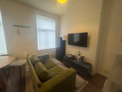 386 Hornsey Road, London, Investment / Retail For Sale - 7.jpg