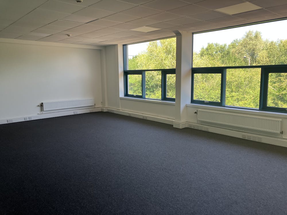 Unit 1A Berkeley Business Park, Wainwright Road - IMG_3272.jpg