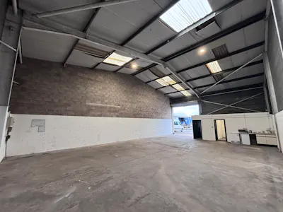 Unit 12, George Street, Bridgend, Industrial To Let - IMG_1347.jpeg