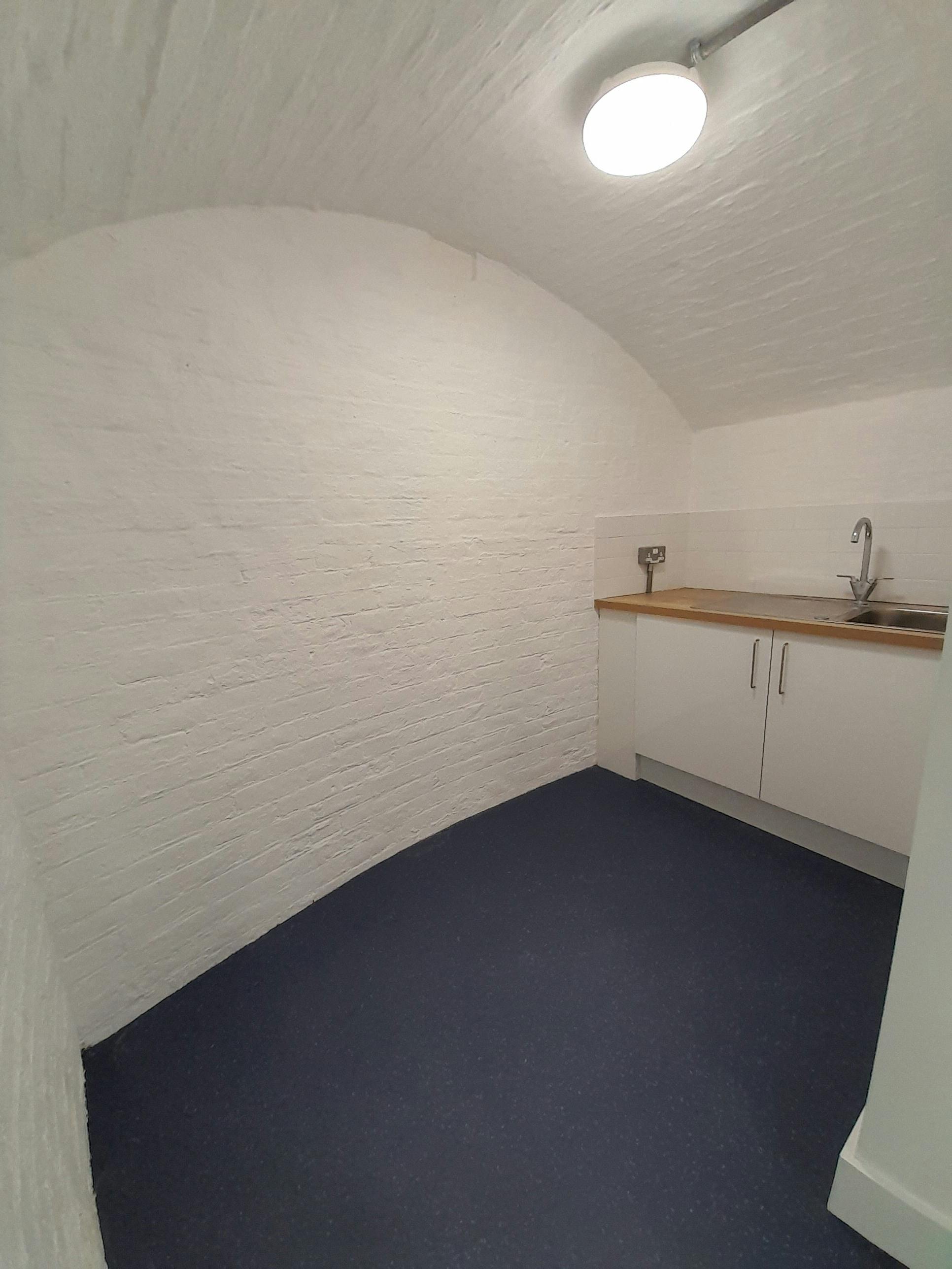 Units 8,9 and 11 The Carriage Works, London Street, Swindon, Office / Retail To Let - 9CW_kitchenette.jpg