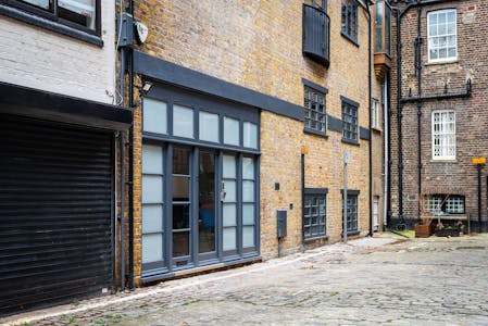 12 Fitzroy Mews, London, Office To Let - Fitzroy-3.jpg