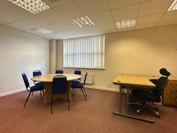 B1 & B2 Pierson Court, Hitchin, Industrial / Investment/Development To Let / For Sale - IMG_5526.JPG